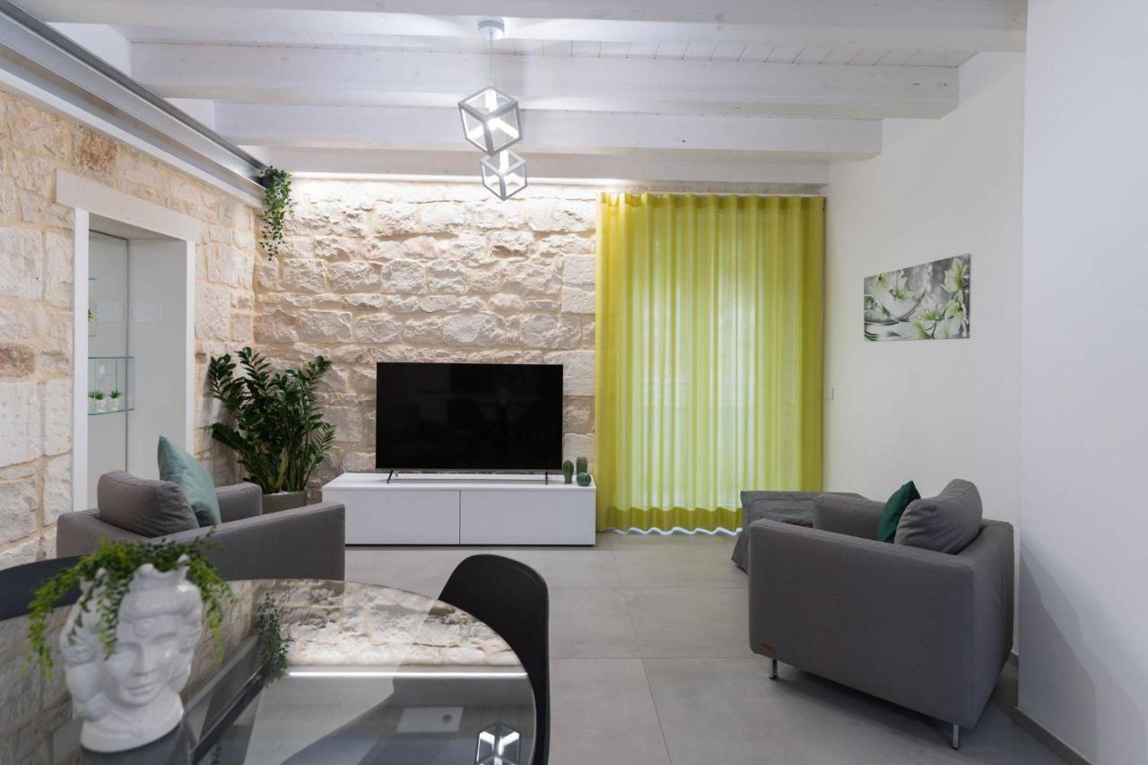 Lovely Modern Apartment Modica Extérieur photo